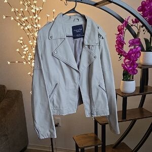 American Eagle Outfitters White Faux Leather Motorcycle Jacket XXL